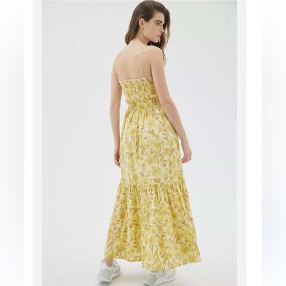 Urban Outfitters Athena smocked midi dress - Picture 3 of 8